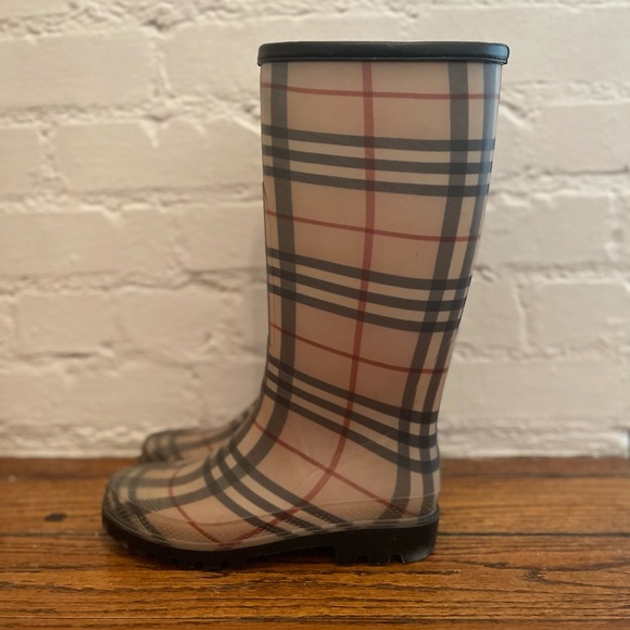 Burberry Classic Check Rain Boot - Picture 3 of 8